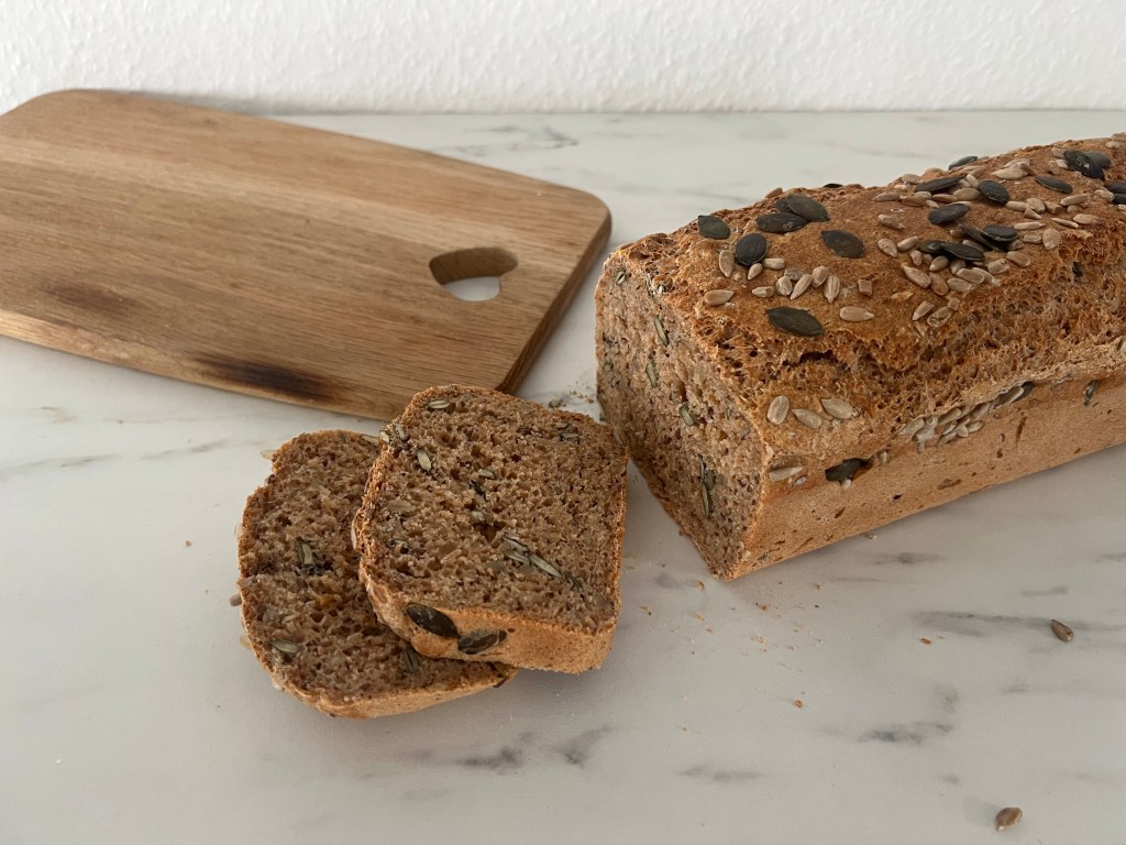 selbstgemachtes Vollkornbrot